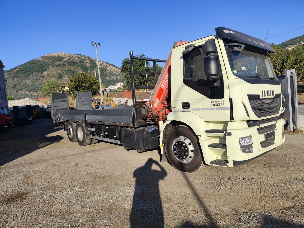 Camión caja abierta, Camión grúa IVECO STRALIS 260S36: foto 1