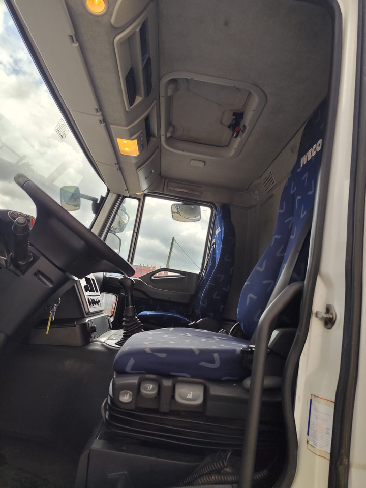 Arrendamiento de IVECO STRALIS AD 190S31P IVECO STRALIS AD 190S31P: foto 29 Arrendamiento de IVECO STRALIS AD 190S31P IVECO STRALIS AD 190S31P: foto 29