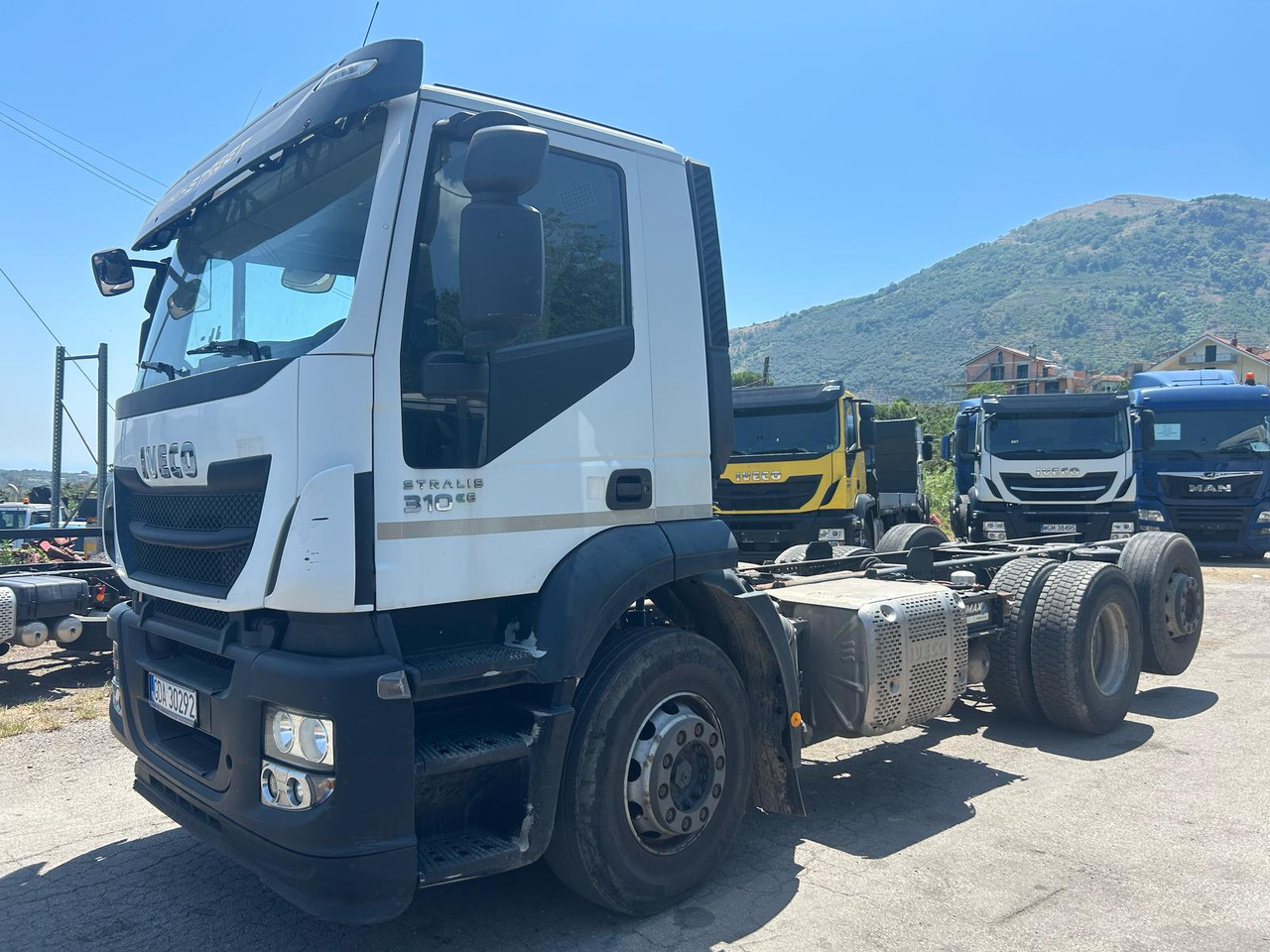 IVECO STRALIS AD 260S31 - Camión chasis: foto 2 IVECO STRALIS AD 260S31 - Camión chasis: foto 2