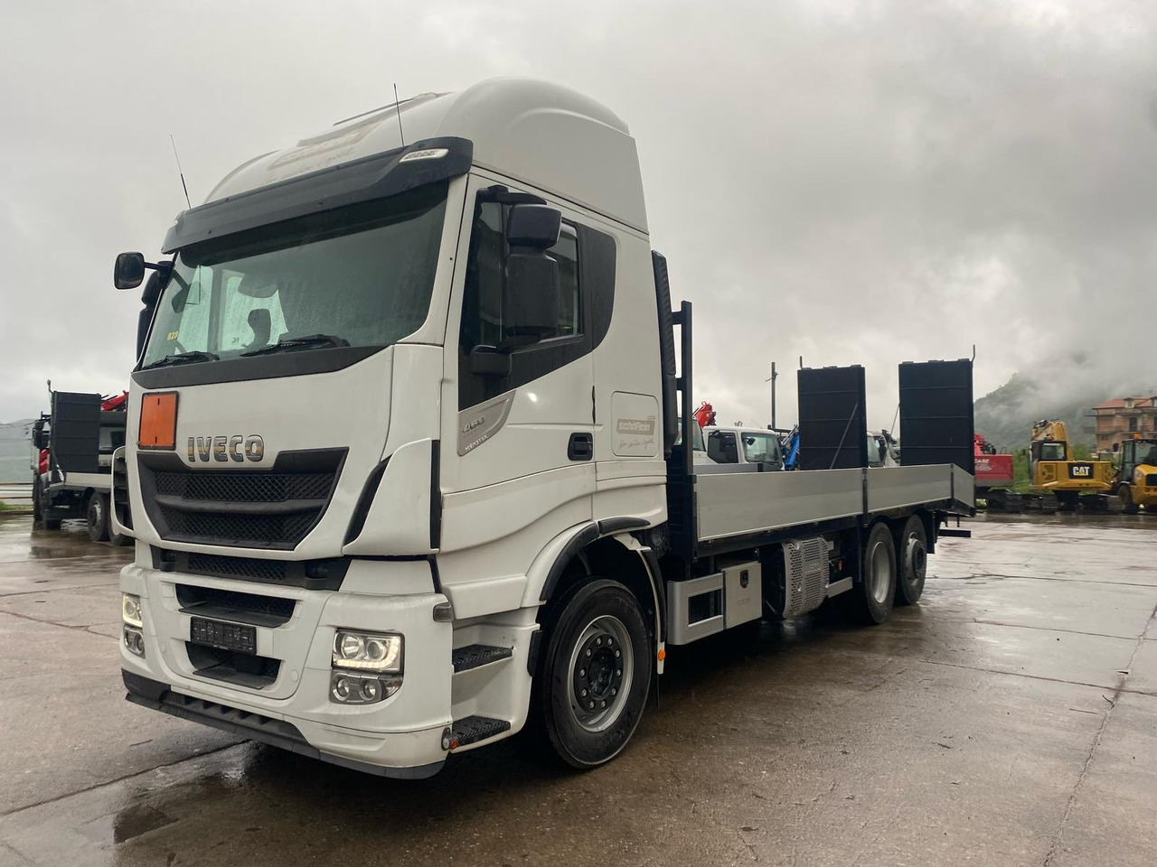 IVECO STRALIS AS 260S46 - Camión caja abierta: foto 1 IVECO STRALIS AS 260S46 - Camión caja abierta: foto 1