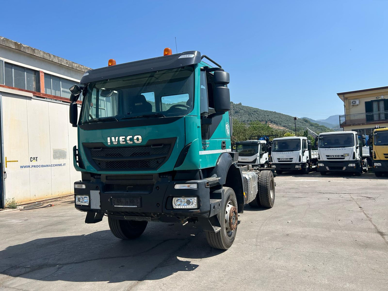 IVECO TRAKKER 190T41 - Camión chasis: foto 4 IVECO TRAKKER 190T41 - Camión chasis: foto 4