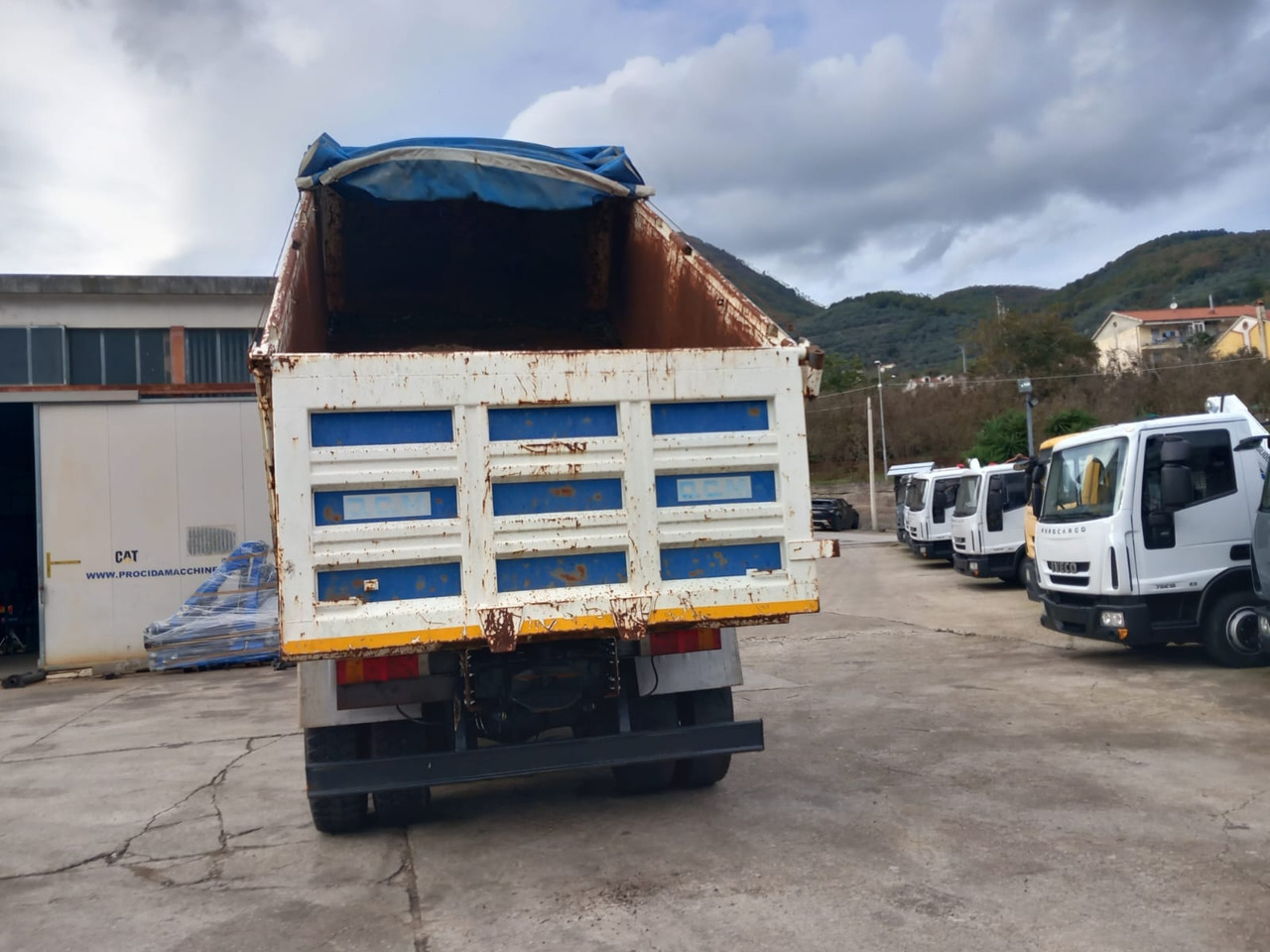 Camión grúa, Camión volquete IVECO TRAKKER 260T36: foto 37 Camión grúa, Camión volquete IVECO TRAKKER 260T36: foto 37