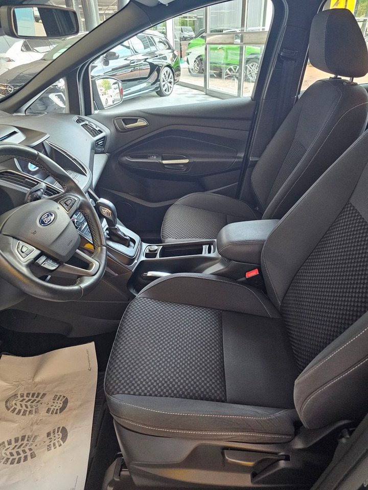 Ford C-MAX 1.5 Sport Automatik Bi-Xenon Navi Standhzg - Furgoneta de pasajeros: foto 5 Ford C-MAX 1.5 Sport Automatik Bi-Xenon Navi Standhzg - Furgoneta de pasajeros: foto 5