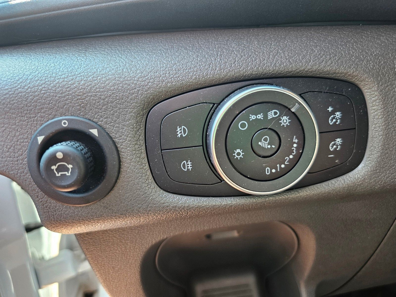 Furgón Ford Transit Kasten 350 L2H2 Trend Regalsystem Kamera: foto 10
