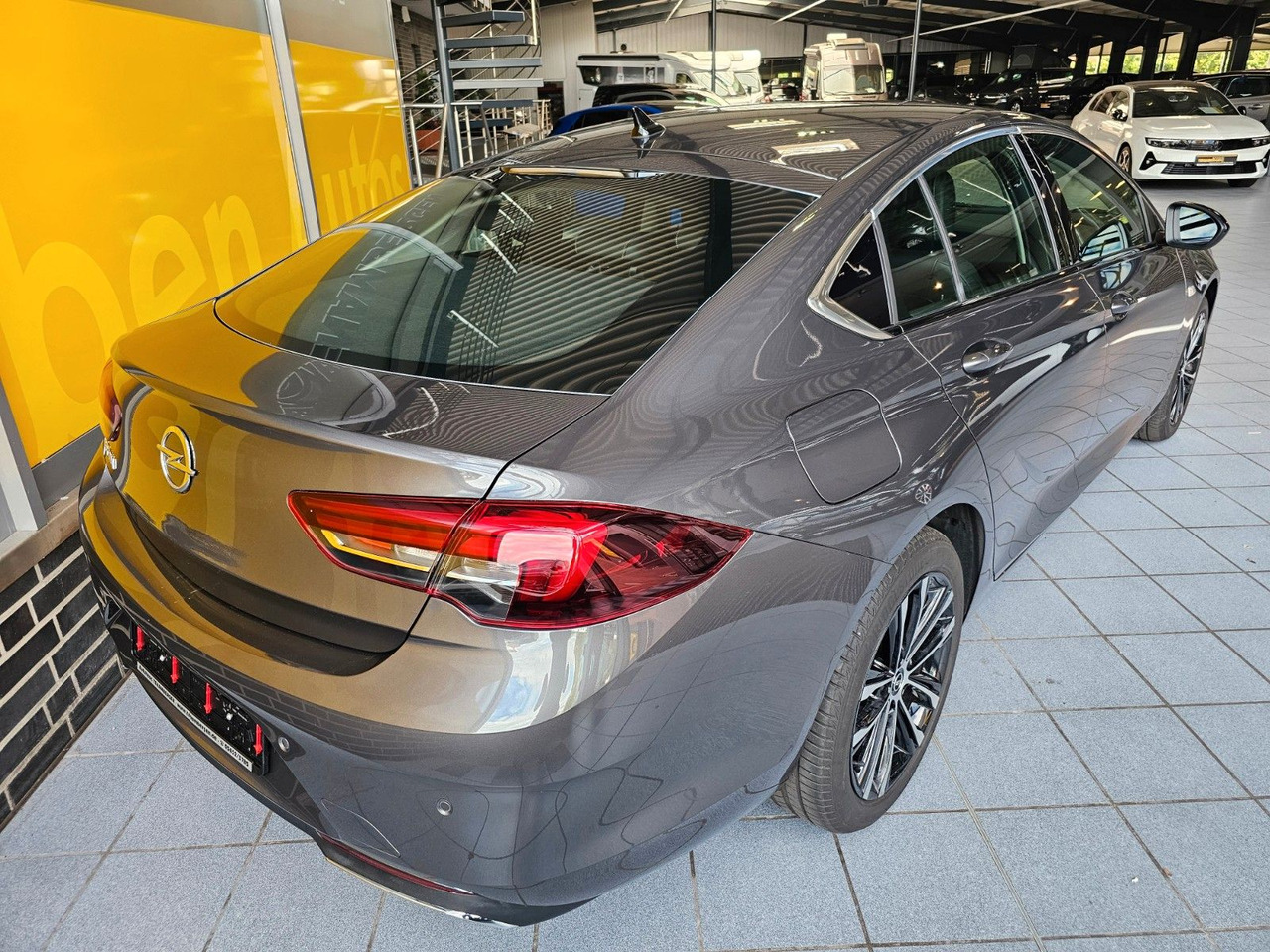 Opel Insignia B GS Elegance Memory Matrix SHZ Massage - Berlina: foto 2 Opel Insignia B GS Elegance Memory Matrix SHZ Massage - Berlina: foto 2