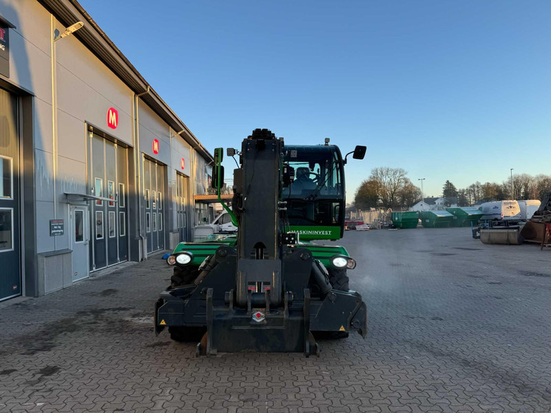 Manipulador telescópico MAGNI RTH 7.26 Magni RTH 7.26: foto 10