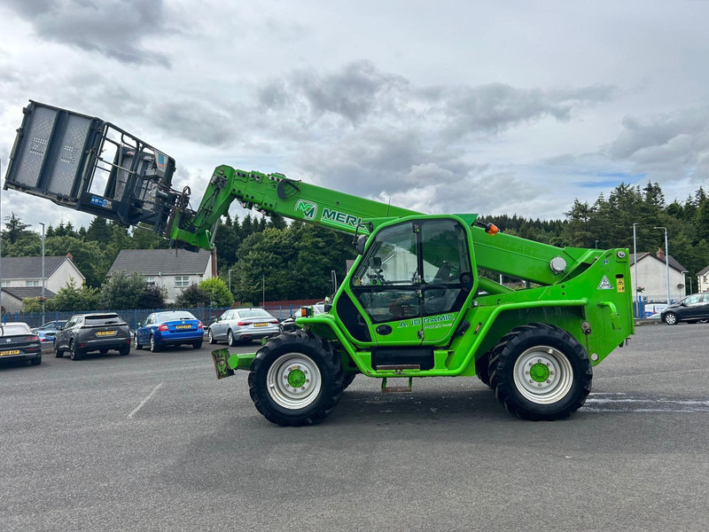 Merlo P 40.17 PLUS Merlo P40.17 PLUS - Manipulador telescópico: foto 1 Merlo P 40.17 PLUS Merlo P40.17 PLUS - Manipulador telescópico: foto 1