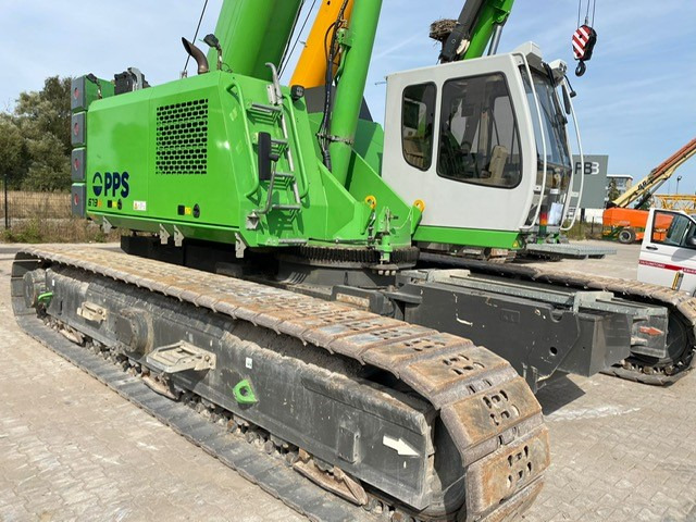 SENNEBOGEN 673 R E - Grúa sobre orugas: foto 1 SENNEBOGEN 673 R E - Grúa sobre orugas: foto 1