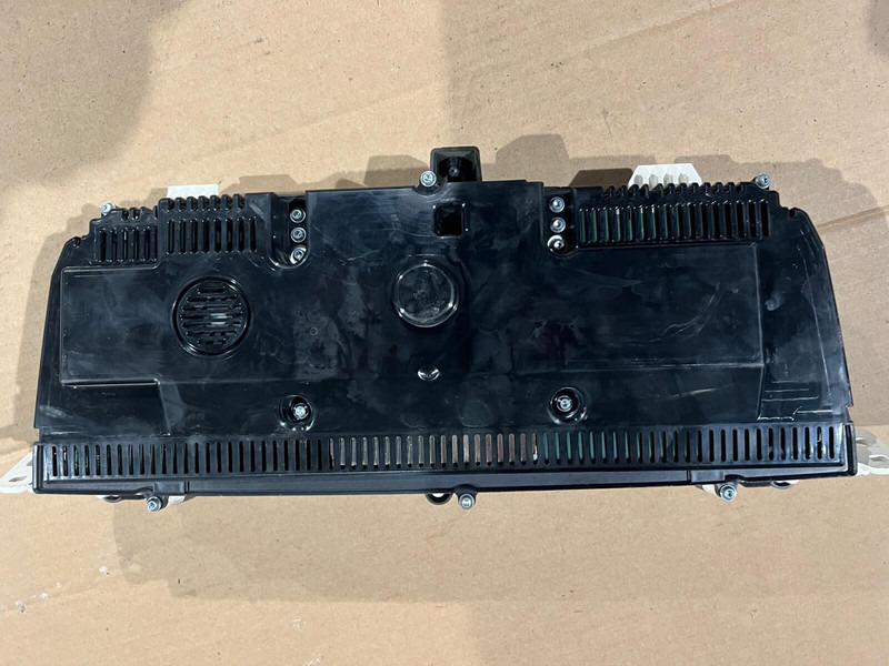 Continental FH4 - Salpicadero: foto 4 Continental FH4 - Salpicadero: foto 4