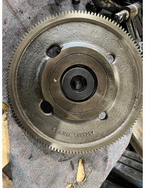 Scania 1905699 - Árbol de levas: foto 1 Scania 1905699 - Árbol de levas: foto 1