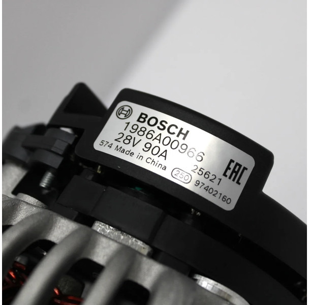 Iveco Eurocargo Dynamo 4892320 | 2995978 Nieuw! - Alternador para Camión: foto 3 Iveco Eurocargo Dynamo 4892320 | 2995978 Nieuw! - Alternador para Camión: foto 3