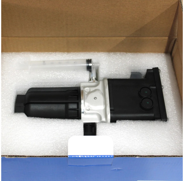 Mercedes-Benz Actros AdBlue Pomp A 000 140 79 78 Nieuw - Sistema de combustible para Camión: foto 4 Mercedes-Benz Actros AdBlue Pomp A 000 140 79 78 Nieuw - Sistema de combustible para Camión: foto 4