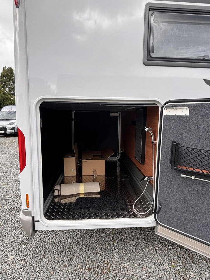 Carthago chic c-line I 5.0 QB *Mercedes*MJ25*Alde*Sky*TV* - Autocaravana integral: foto 4 Carthago chic c-line I 5.0 QB *Mercedes*MJ25*Alde*Sky*TV* - Autocaravana integral: foto 4