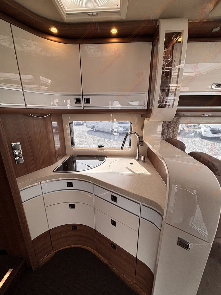 Autocaravana integral Carthago chic e-line I 61 XL LE *MJ 2025*ALDE*SKY*MB 5,5t: foto 12