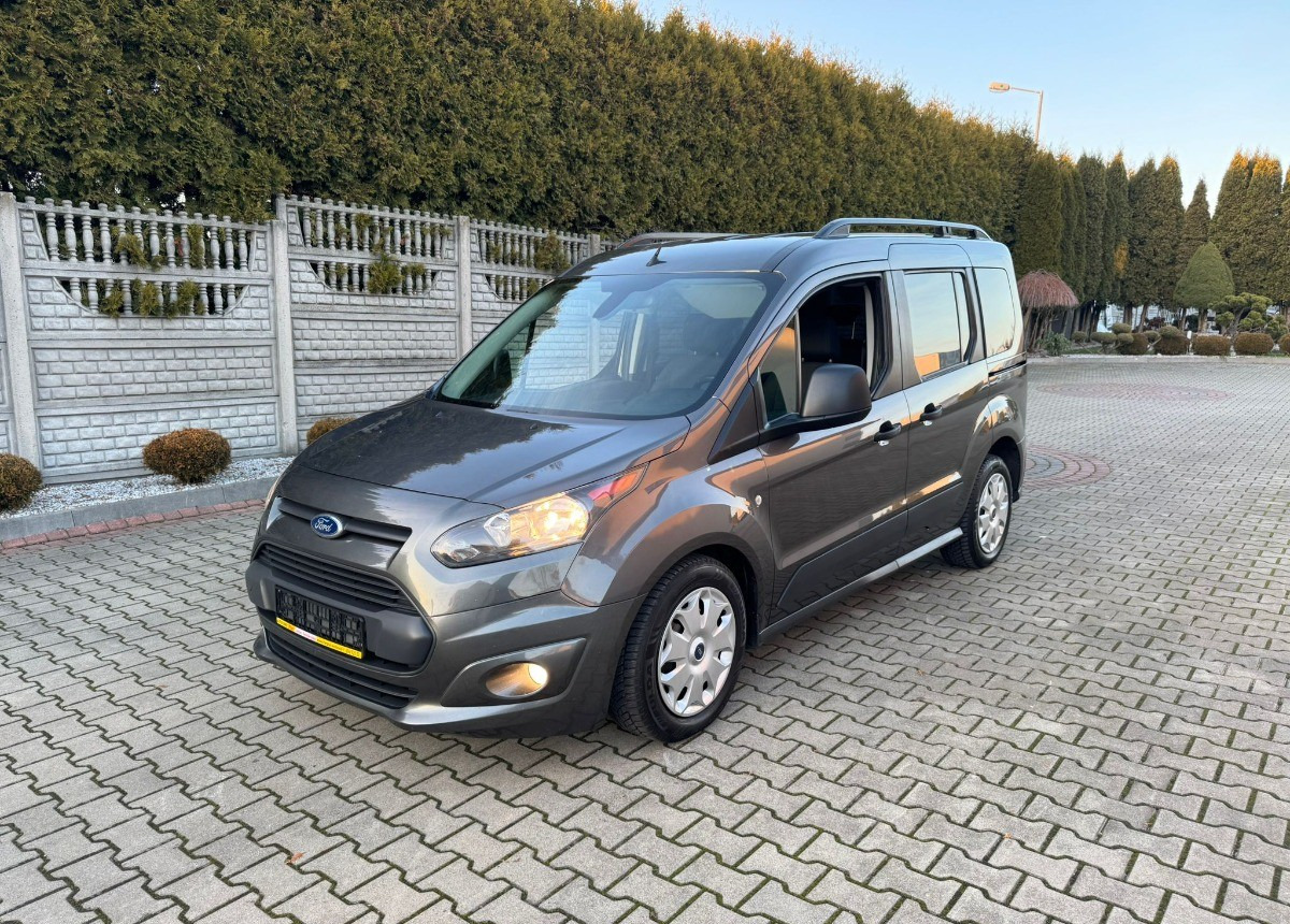 Ford Tourneo Connect Bogato doposażony I Lakier 100 Bezwypadkowy - Minibús, Furgoneta de pasajeros: foto 2 Ford Tourneo Connect Bogato doposażony I Lakier 100 Bezwypadkowy - Minibús, Furgoneta de pasajeros: foto 2
