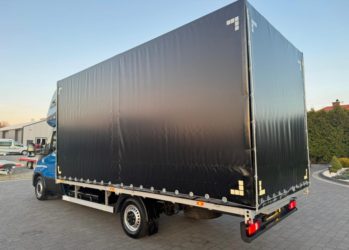 Iveco 35S18 3.0 Hi-Matic Salon Polska 30 180ps - Furgoneta con lona: foto 5 Iveco 35S18 3.0 Hi-Matic Salon Polska 30 180ps - Furgoneta con lona: foto 5