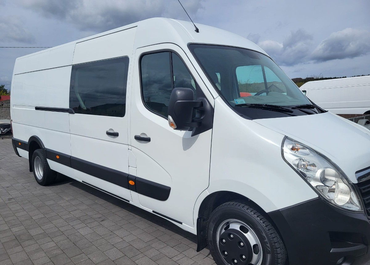 Arrendamiento de Opel Movano Max 9 osobowy Opel Movano Max 9 osobowy: foto 7