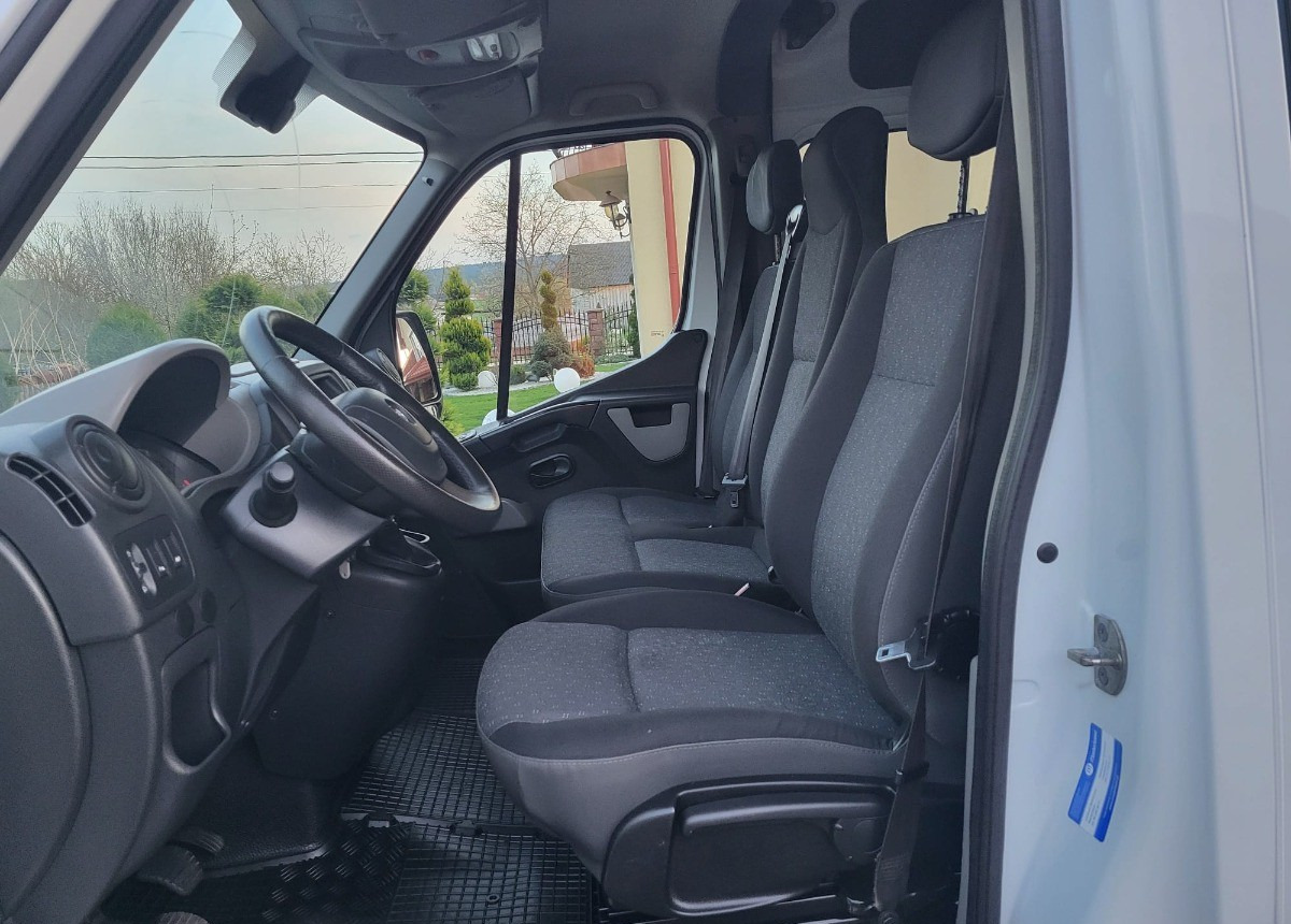 Arrendamiento de Opel Movano Max 9 osobowy Opel Movano Max 9 osobowy: foto 8