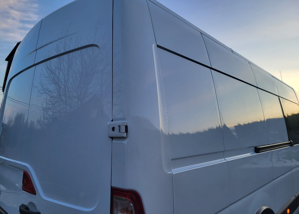 Arrendamiento de Opel Movano Max 9 osobowy Opel Movano Max 9 osobowy: foto 13