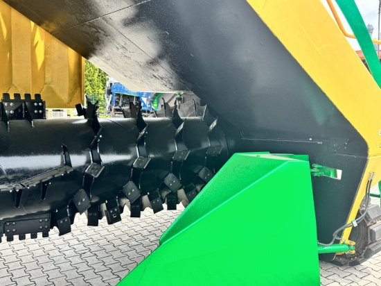 Backhus A63 1129 - Equipo para trabajo del suelo: foto 2 Backhus A63 1129 - Equipo para trabajo del suelo: foto 2