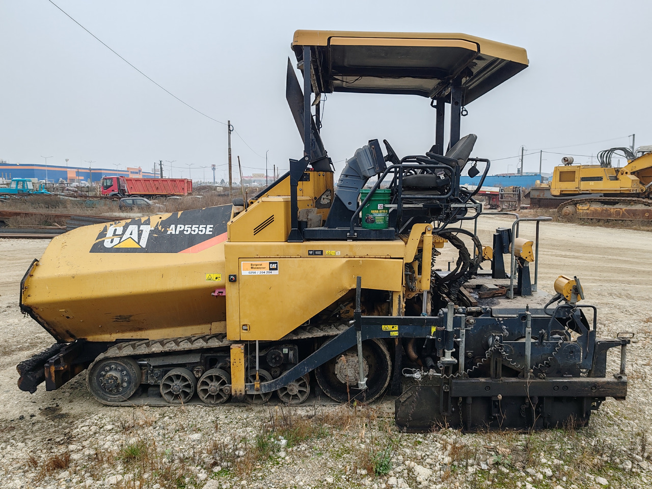 Caterpillar AP555E - Cisterna de riego asfáltico: foto 4 Caterpillar AP555E - Cisterna de riego asfáltico: foto 4