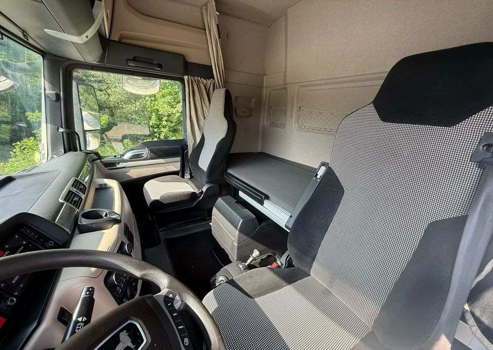 Cabeza tractora MAN Tgx 18.500 hydrodrive 4x4 Hydraulika, Nowy silnik!!! PRITARDER: foto 11 Cabeza tractora MAN Tgx 18.500 hydrodrive 4x4 Hydraulika, Nowy silnik!!! PRITARDER: foto 11
