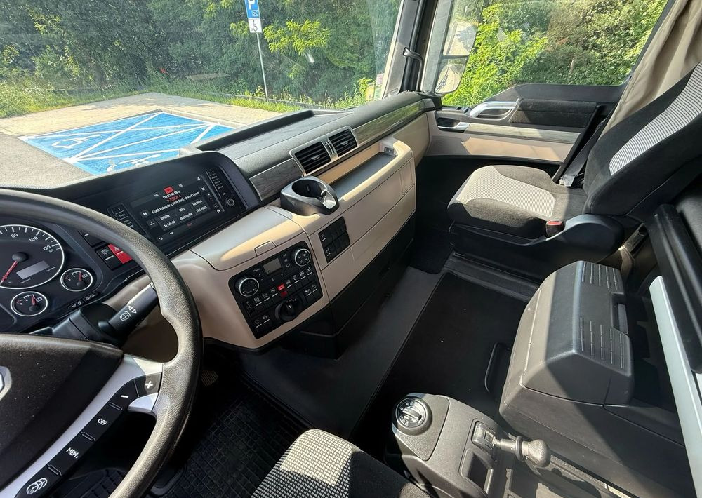 Cabeza tractora MAN Tgx 18.500 hydrodrive 4x4 Hydraulika, Nowy silnik!!! PRITARDER: foto 9 Cabeza tractora MAN Tgx 18.500 hydrodrive 4x4 Hydraulika, Nowy silnik!!! PRITARDER: foto 9