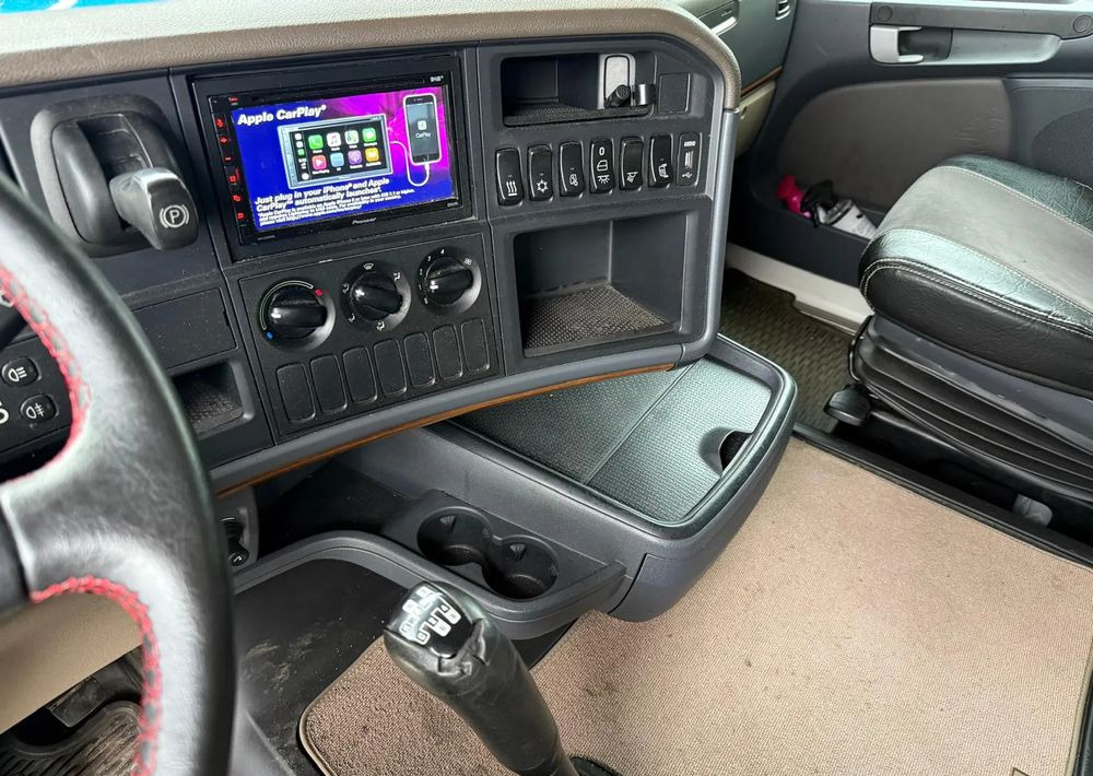 Arrendamiento de Scania R380 PD Autopomoc Specialny tacho na tarczki wciągarka Scania R380 PD Autopomoc Specialny tacho na tarczki wciągarka: foto 7 Arrendamiento de Scania R380 PD Autopomoc Specialny tacho na tarczki wciągarka Scania R380 PD Autopomoc Specialny tacho na tarczki wciągarka: foto 7