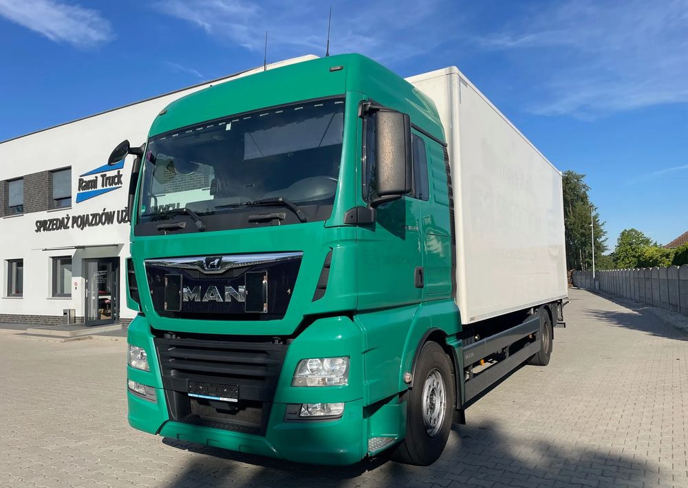 MAN TGX 18.420/ KONTENER 7,2m - Camión caja cerrada: foto 1 MAN TGX 18.420/ KONTENER 7,2m - Camión caja cerrada: foto 1