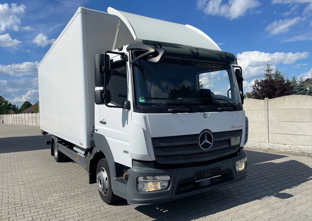 Mercedes-Benz ATEGO 816 ,ładowność 3,1 tony! - Camión caja cerrada: foto 2 Mercedes-Benz ATEGO 816 ,ładowność 3,1 tony! - Camión caja cerrada: foto 2