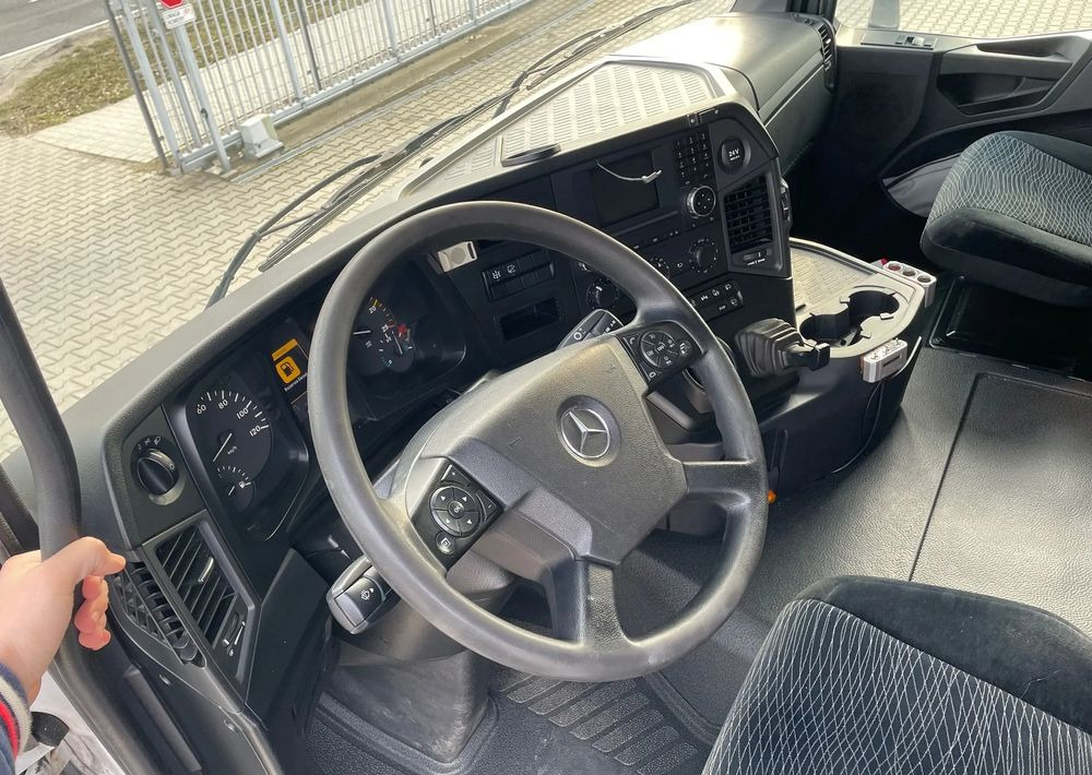 Arrendamiento de Mercedes-Benz Arocs 2545, HDS ATLAS 186.3 - PILOT Mercedes-Benz Arocs 2545, HDS ATLAS 186.3 - PILOT: foto 13 Arrendamiento de Mercedes-Benz Arocs 2545, HDS ATLAS 186.3 - PILOT Mercedes-Benz Arocs 2545, HDS ATLAS 186.3 - PILOT: foto 13