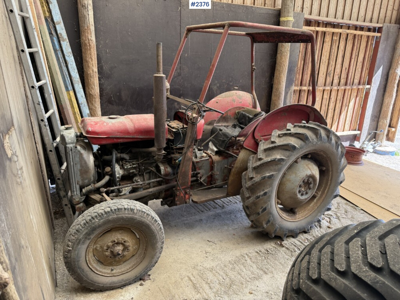 Massey Ferguson Special 35X - Tractor: foto 2 Massey Ferguson Special 35X - Tractor: foto 2