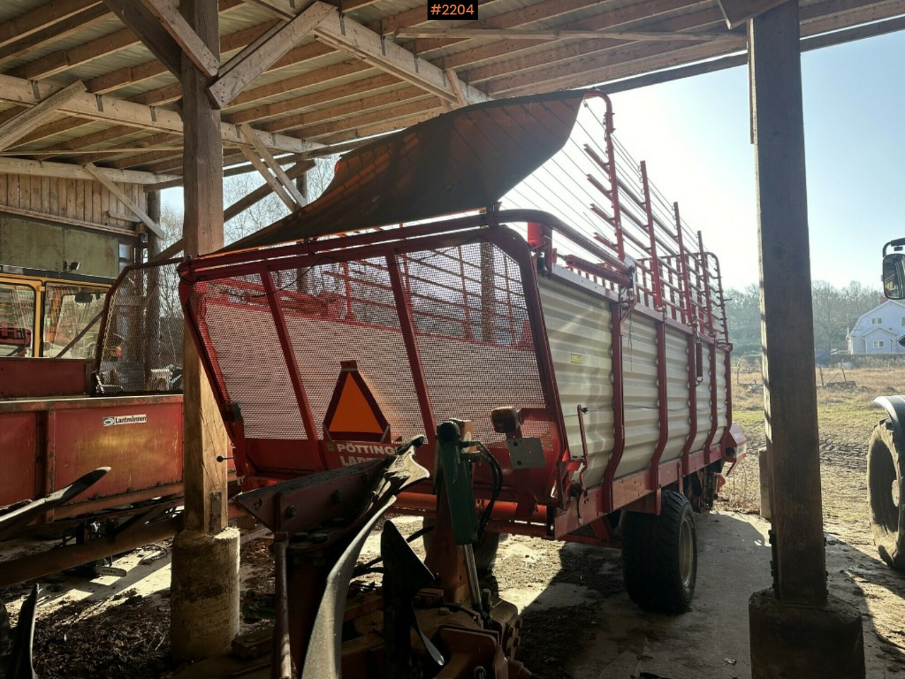 Self-loading wagon Pöttinger Ladeprofi 2 103 - Maquinaria de henificación: foto 5 Self-loading wagon Pöttinger Ladeprofi 2 103 - Maquinaria de henificación: foto 5