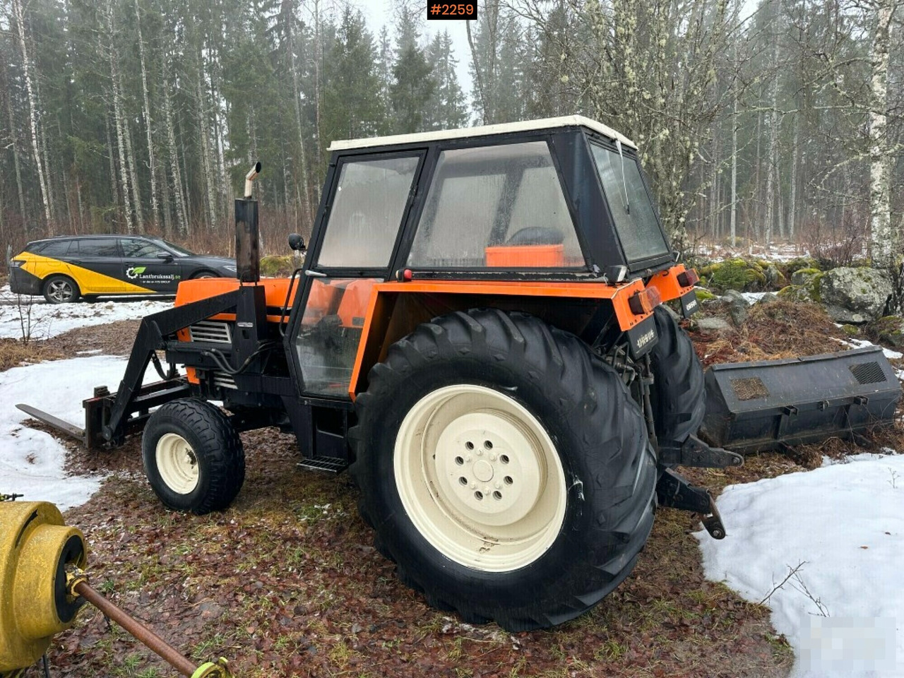 Tractor Ursus C385 Deluxe! with loader and implements - Tractor: foto 2 Tractor Ursus C385 Deluxe! with loader and implements - Tractor: foto 2