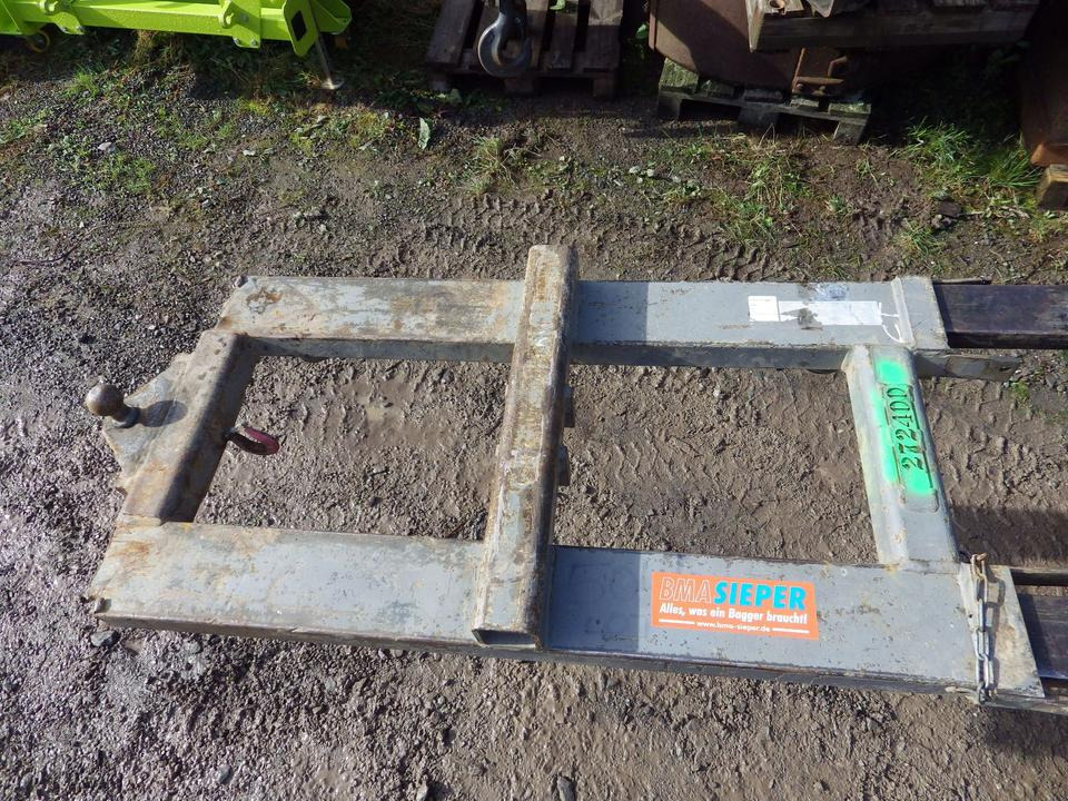 Stapler Rangierhilfe Kugel + Maul + Kranarm (netto 504,20) - Acoplamiento rápido: foto 1 Stapler Rangierhilfe Kugel + Maul + Kranarm (netto 504,20) - Acoplamiento rápido: foto 1