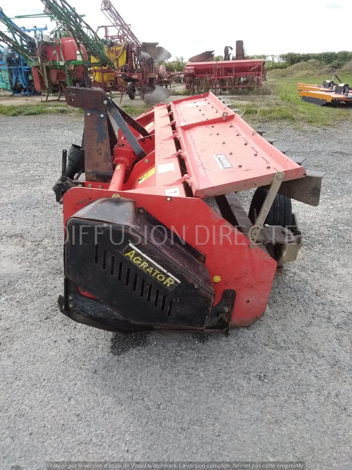 AGRATOR BROYEUR A AXE HORIZONTAL T 3100 - Trituradora forestal: foto 5 AGRATOR BROYEUR A AXE HORIZONTAL T 3100 - Trituradora forestal: foto 5