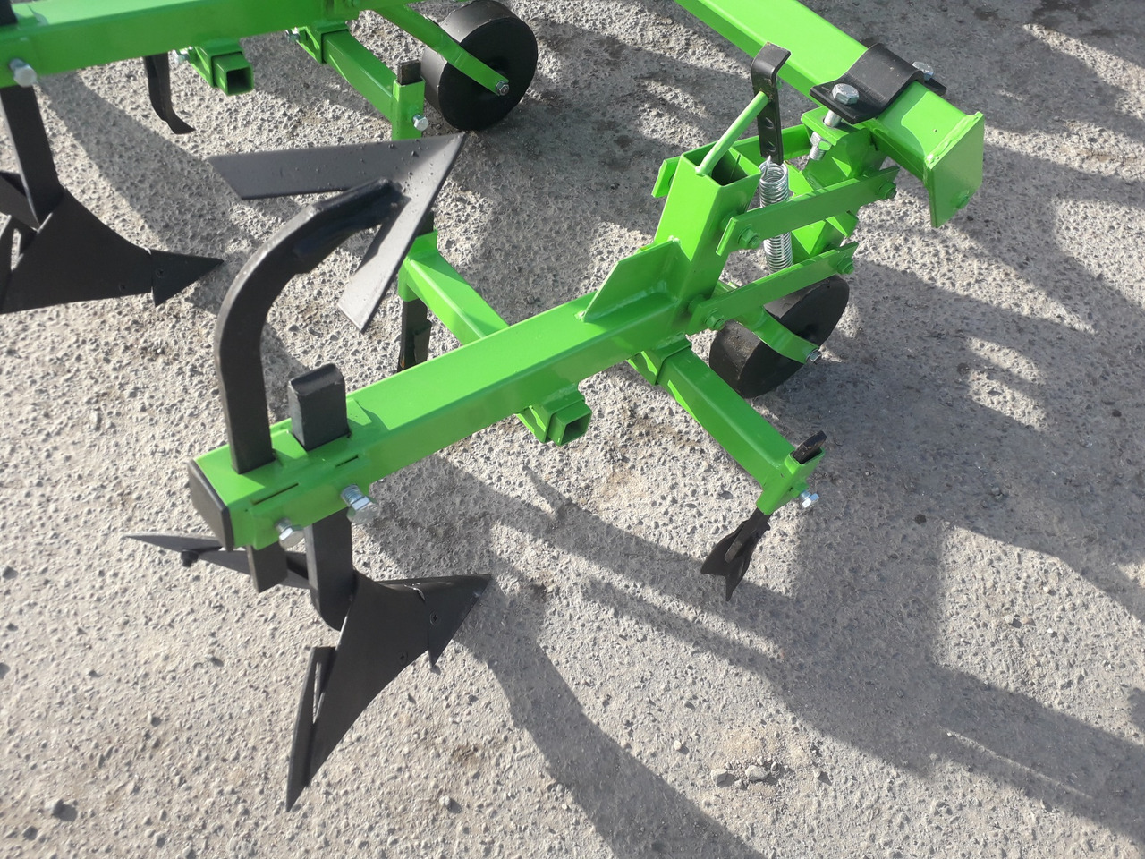 BOMET Bineuse Butteuse 4 rangs NORMA - Grada: foto 3 BOMET Bineuse Butteuse 4 rangs NORMA - Grada: foto 3