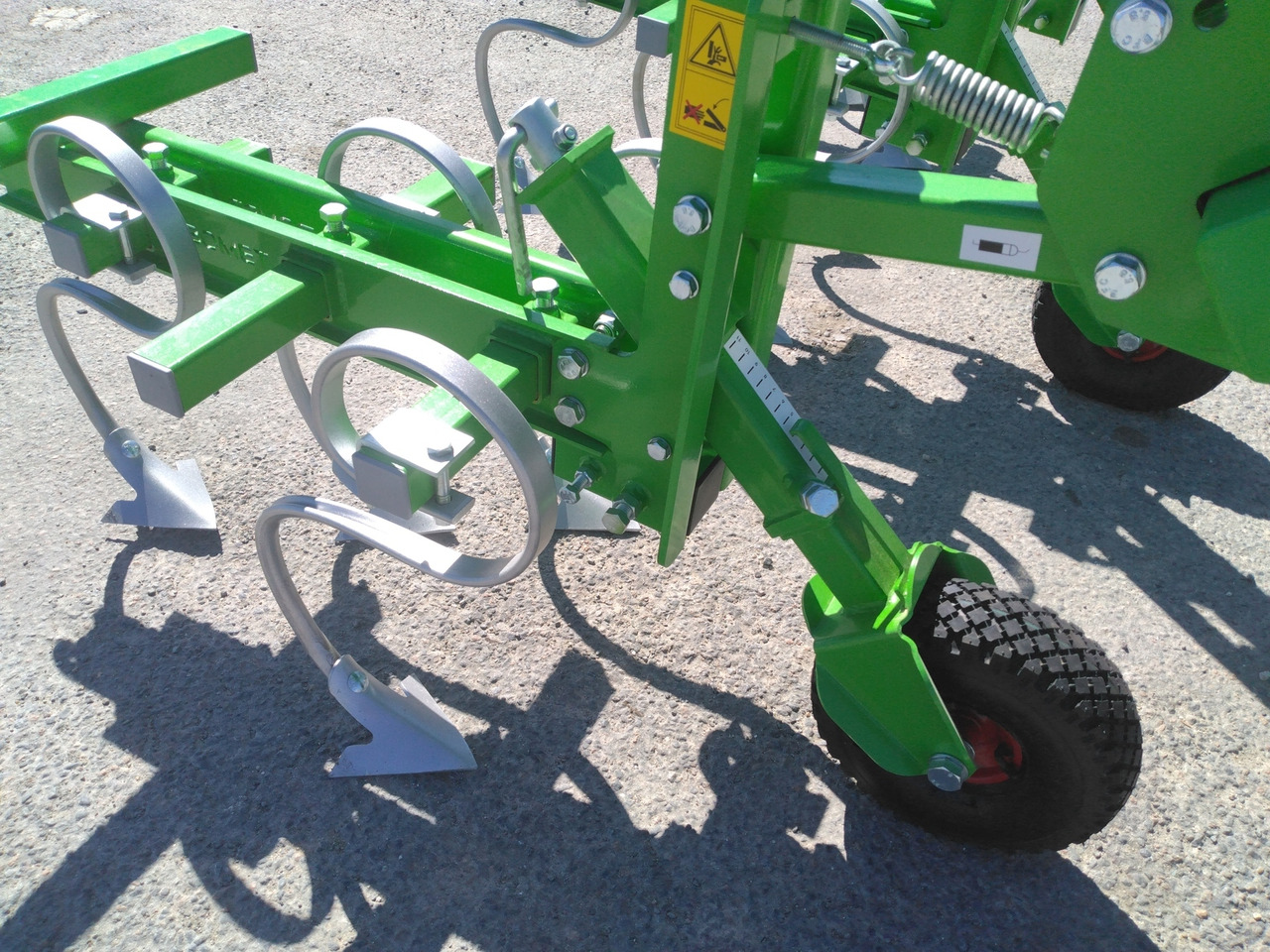 BOMET Bineuse à dents 2 rangs NEMBUS - Cultivador: foto 4 BOMET Bineuse à dents 2 rangs NEMBUS - Cultivador: foto 4