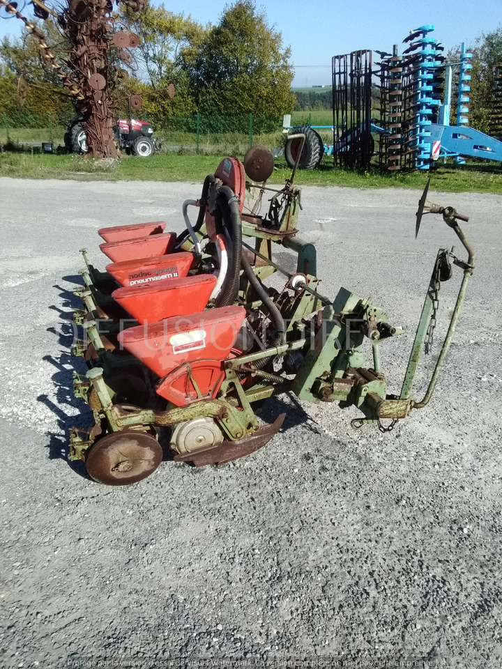 NODET SEMOIR MONOGRAINE PN II - Sembradora de precisión: foto 3 NODET SEMOIR MONOGRAINE PN II - Sembradora de precisión: foto 3