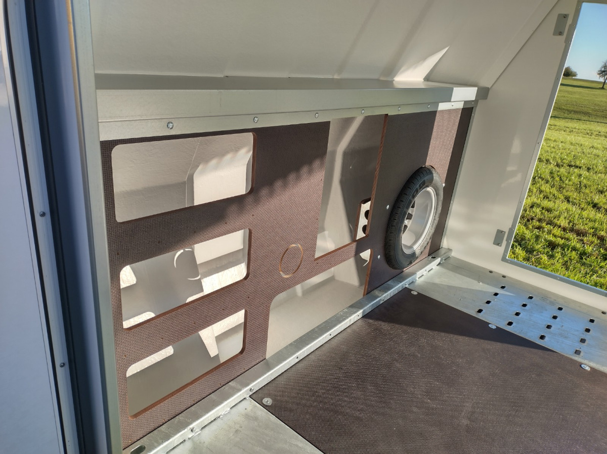 BRIAN JAMES TRAILERS RaceSport 340-5510 - Remolque portavehículos: foto 4 BRIAN JAMES TRAILERS RaceSport 340-5510 - Remolque portavehículos: foto 4