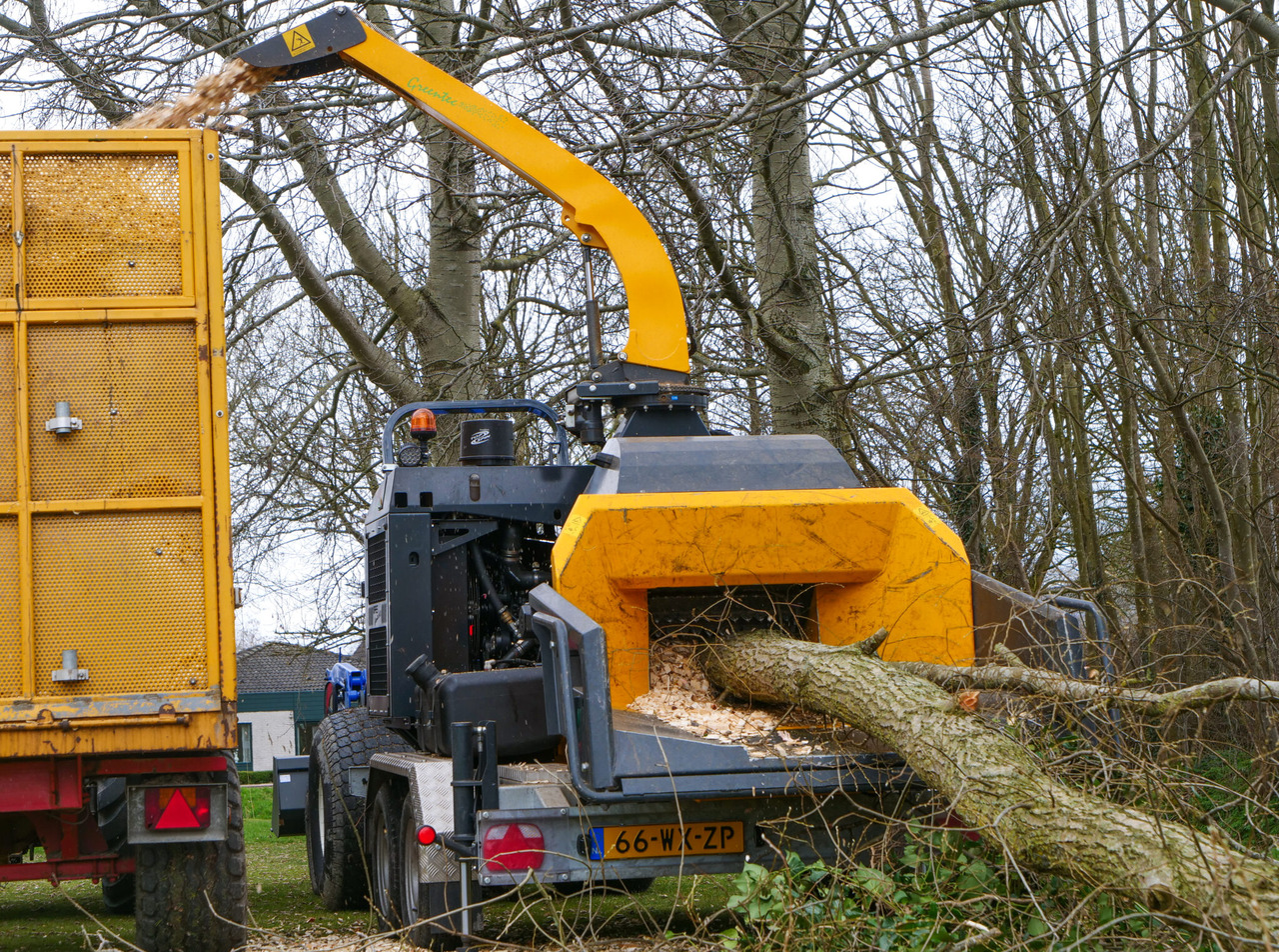 Arrendamiento de  Jaguar 40 3-point linkage Jaguar 40 3-point linkage: foto 16