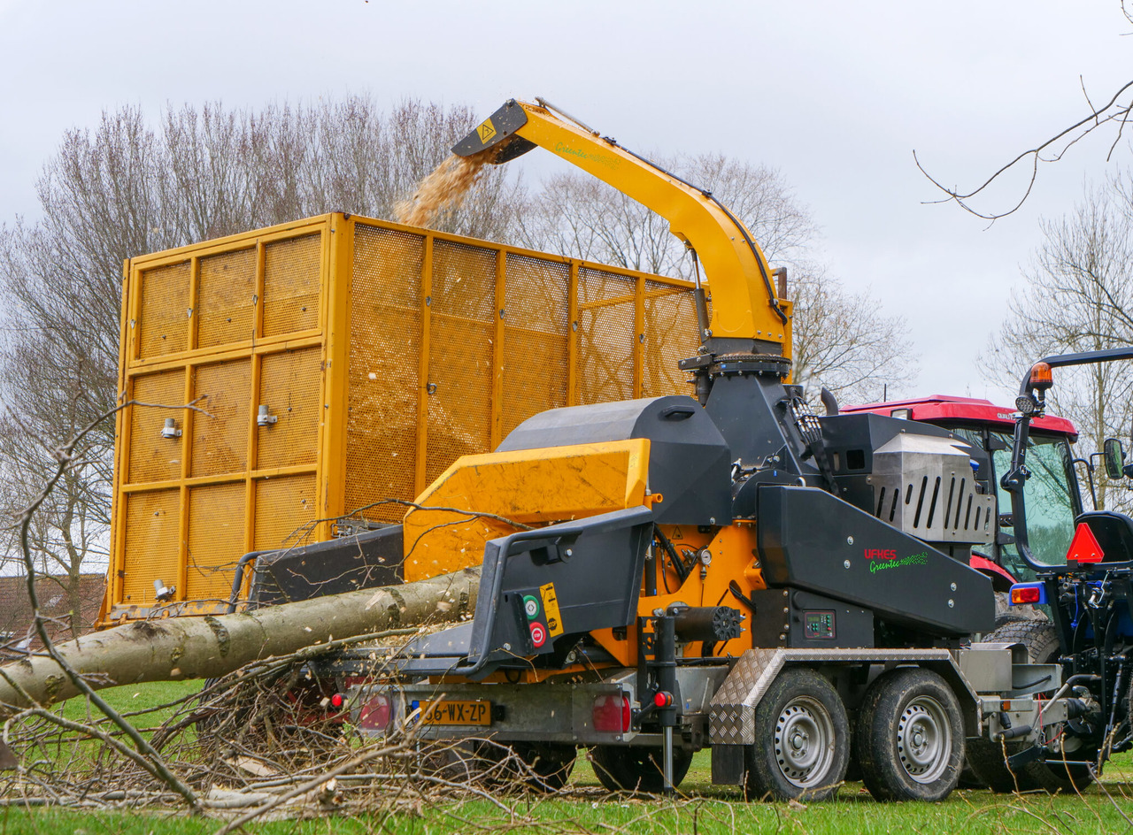 Arrendamiento de  Jaguar 40 3-point linkage Jaguar 40 3-point linkage: foto 19
