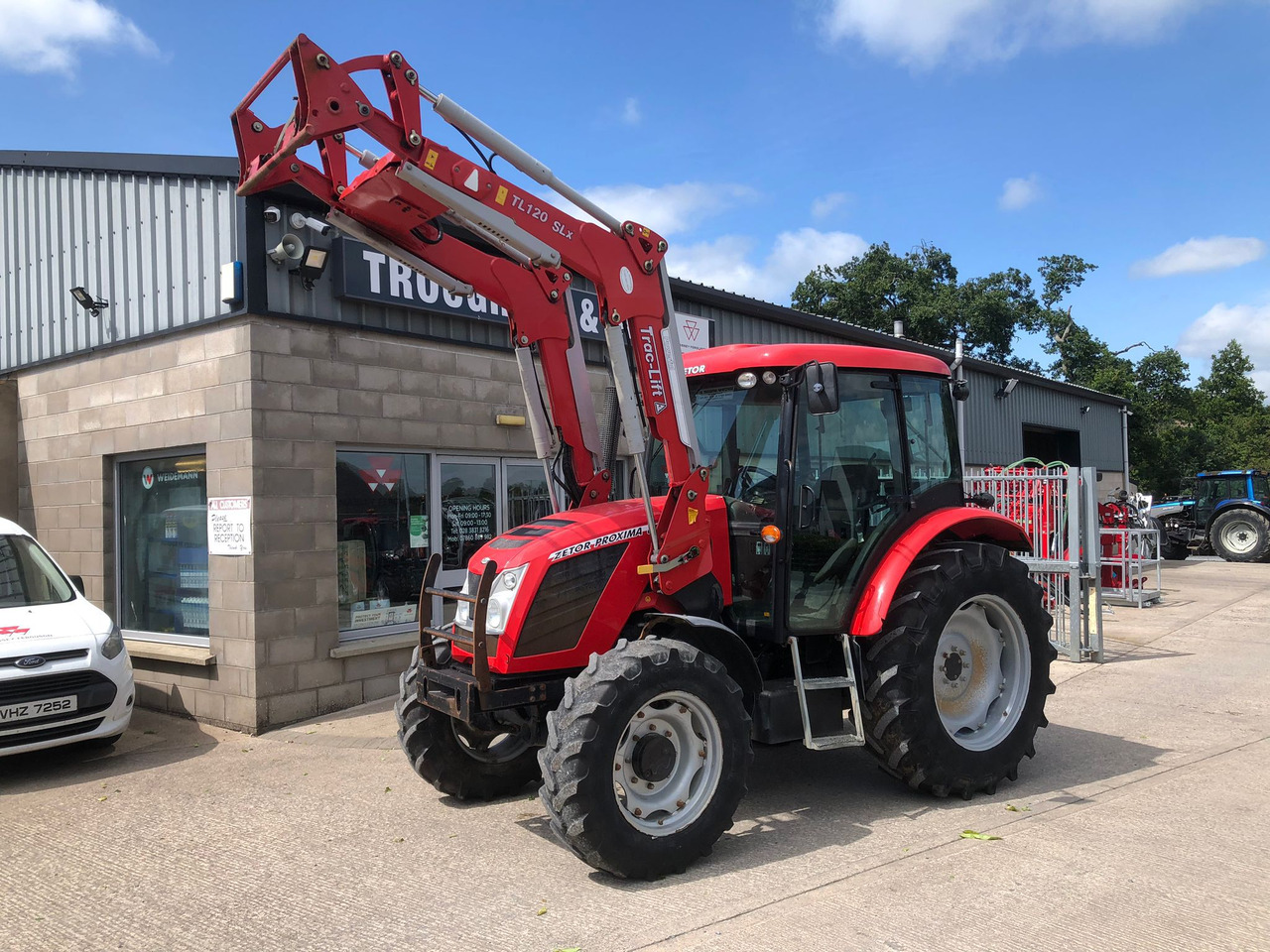2015 Zetor Proxima with loader, Excellent from 1 owner - Tractor: foto 1 2015 Zetor Proxima with loader, Excellent from 1 owner - Tractor: foto 1