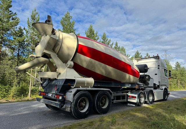 Liebherr12m3 - Semirremolque hormigonera: foto 4 Liebherr12m3 - Semirremolque hormigonera: foto 4