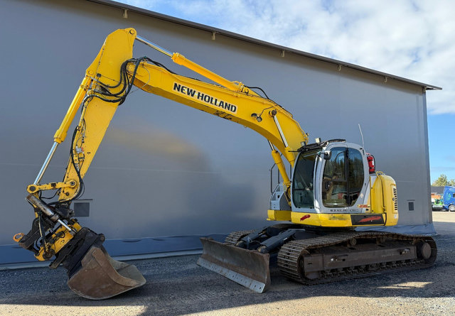 New HollandE235SR - Excavadora de cadenas: foto 1 New HollandE235SR - Excavadora de cadenas: foto 1