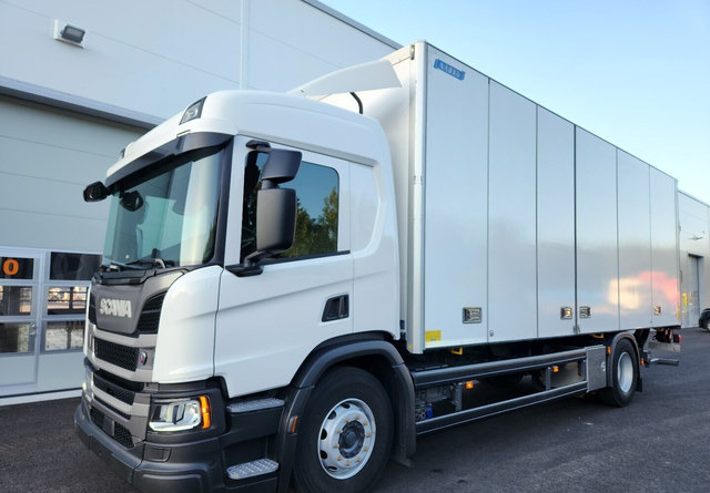 Scania P280 4x2 Kylkiaukeava kori - Camión caja cerrada: foto 1 Scania P280 4x2 Kylkiaukeava kori - Camión caja cerrada: foto 1