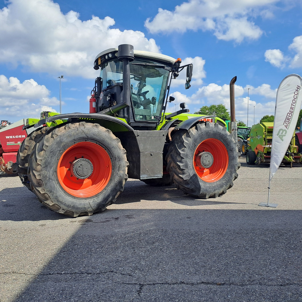 CLAAS XERION 3800 TRAC - Tractor: foto 2 CLAAS XERION 3800 TRAC - Tractor: foto 2