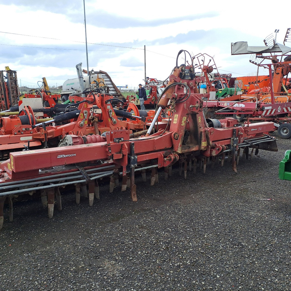 ERPICE ROTANTE DUPLO T500 - Grada rotativa: foto 1 ERPICE ROTANTE DUPLO T500 - Grada rotativa: foto 1