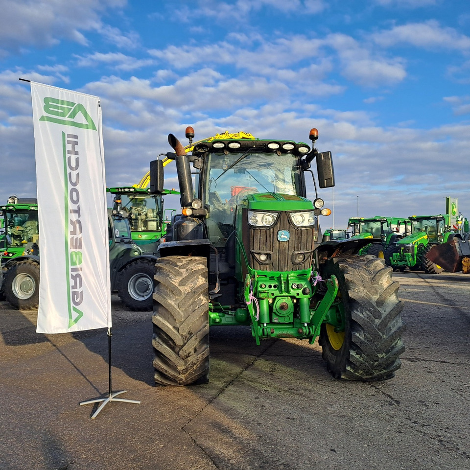 JOHN DEERE 6215R - Tractor: foto 2 JOHN DEERE 6215R - Tractor: foto 2