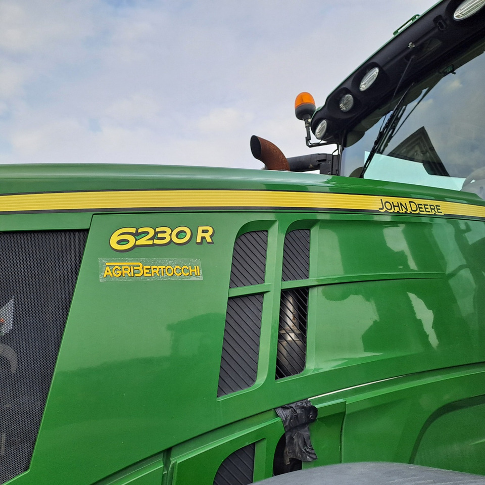 JOHN DEERE 6230R PREMIUM EDITION - Tractor: foto 4 JOHN DEERE 6230R PREMIUM EDITION - Tractor: foto 4